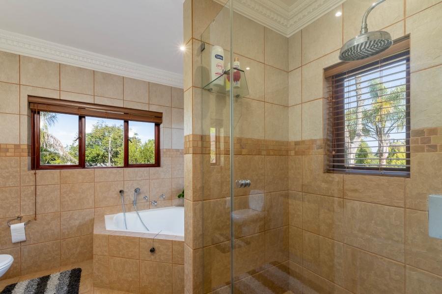 4 Bedroom Property for Sale in Heatherlands Western Cape